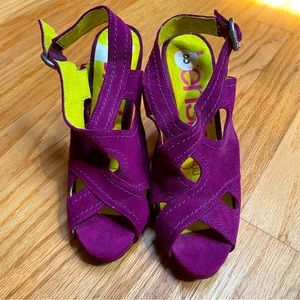 Burgundy suede Kenzie Heels NWT